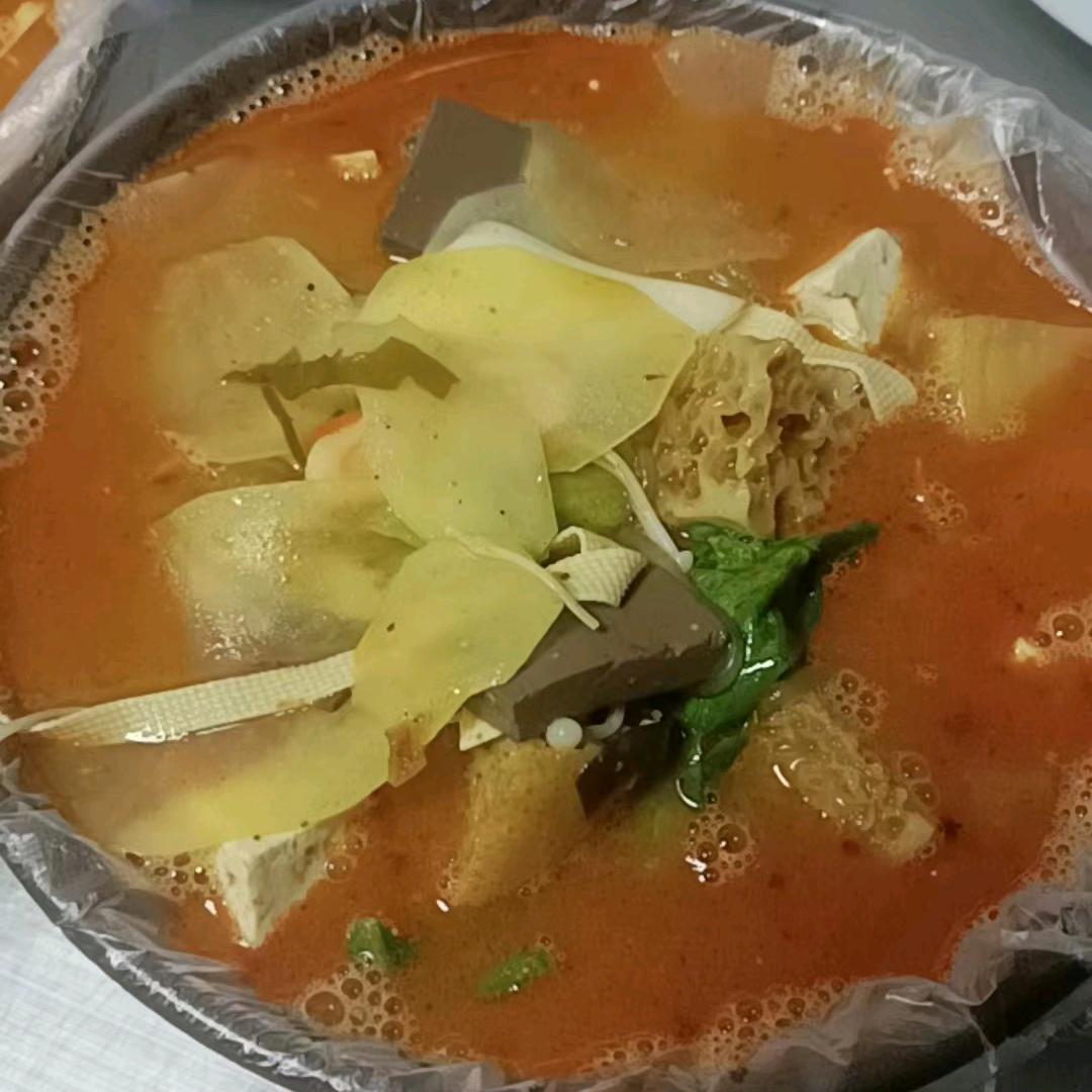 张玲凉皮