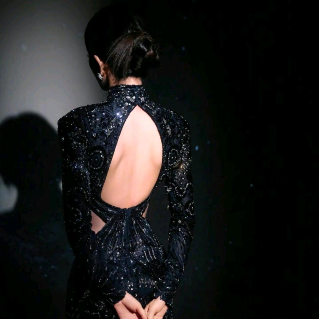 🌸 ๓᭄ꦿ听໊闻ړ余໊生࿐🌸