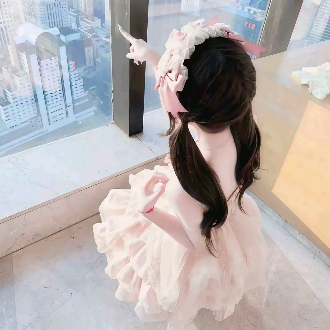 就爱装乖萌