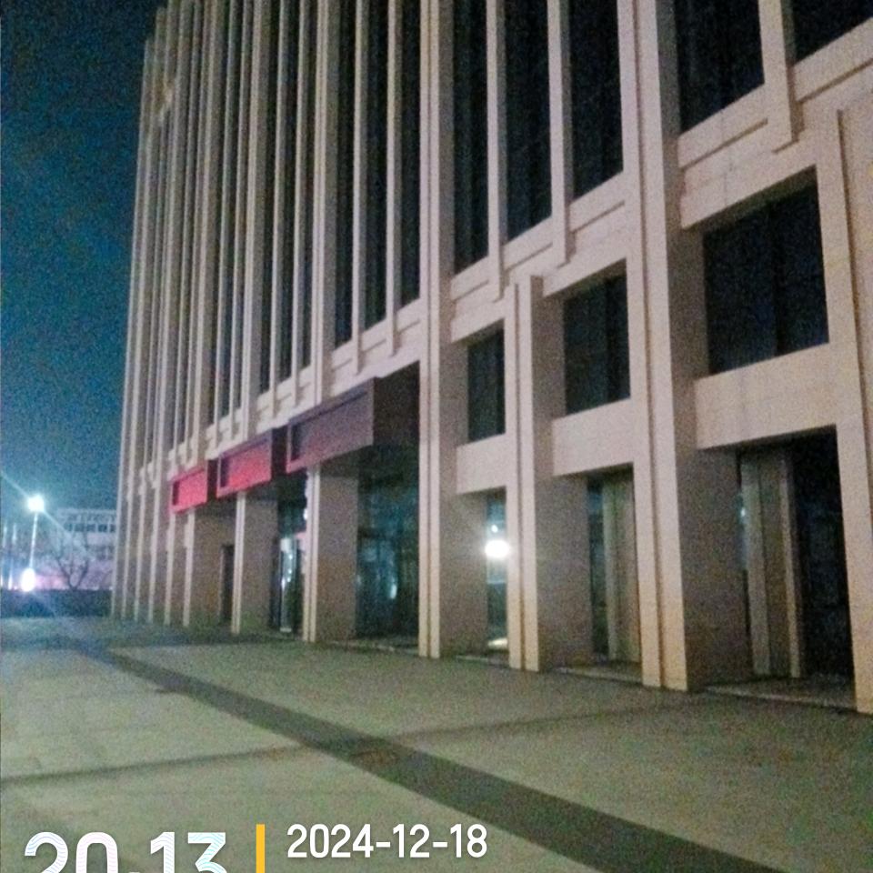 专踢瘸子那条好腿