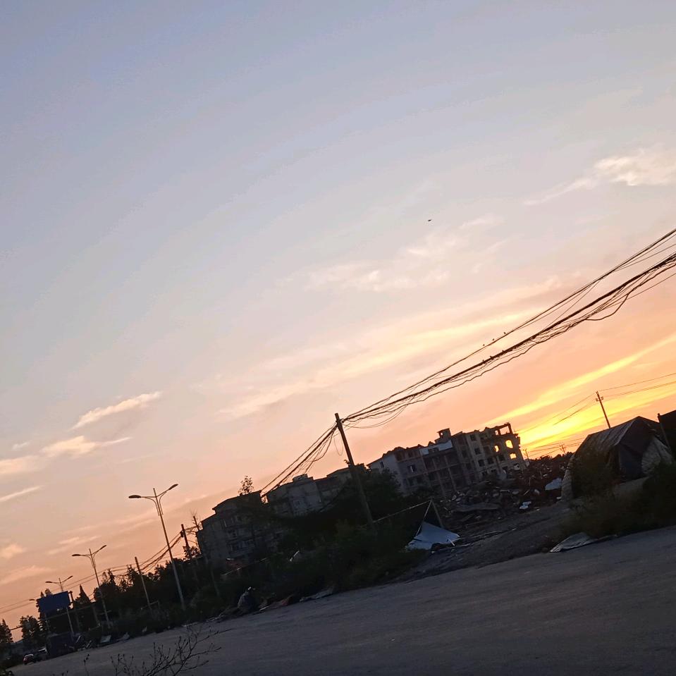 记得带🌂