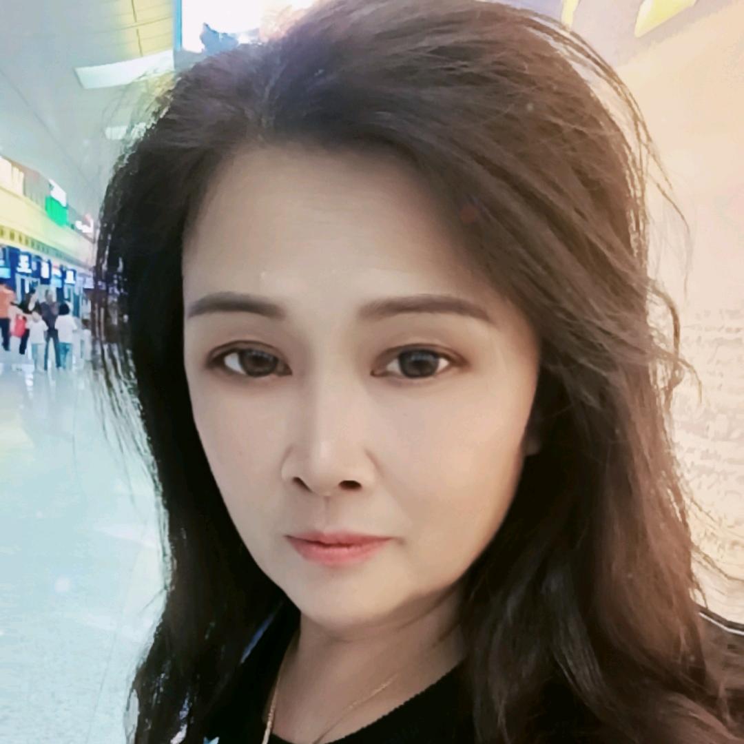 闭眼听风