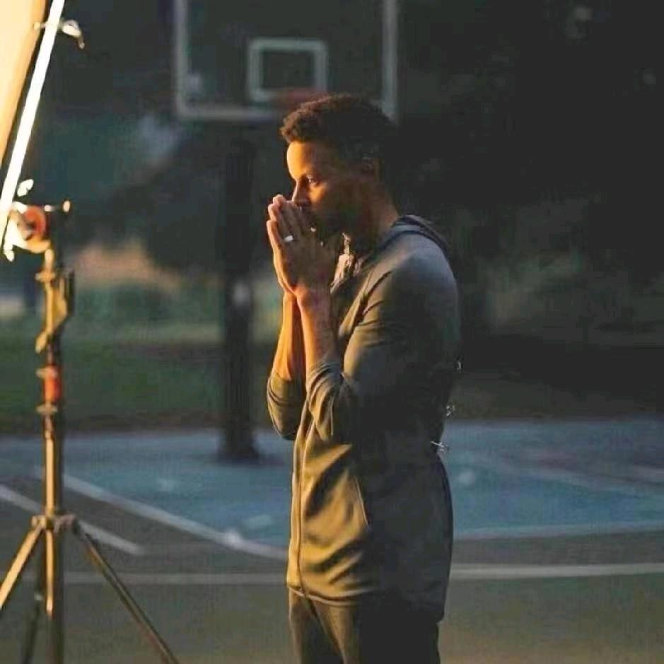 小柠同学🏀