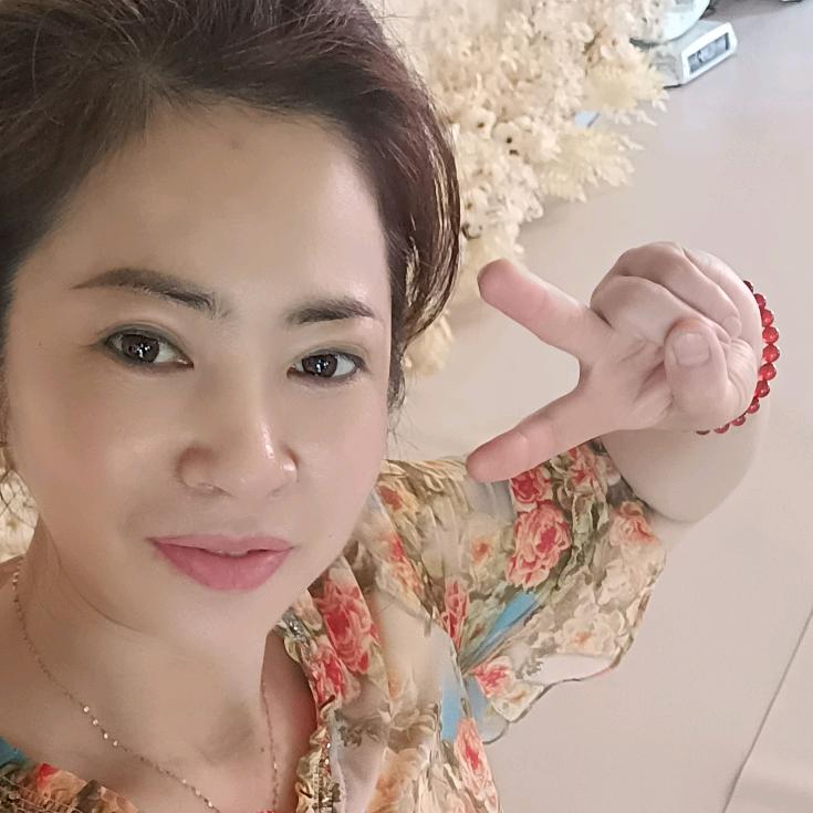 $大英子&