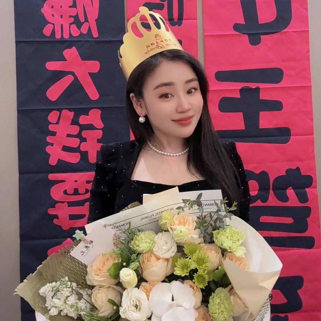 山东人在北京专注捏脸的兵兵