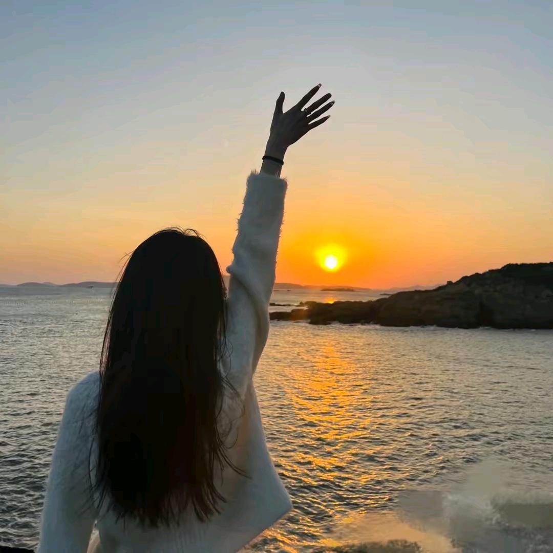 静静🍀