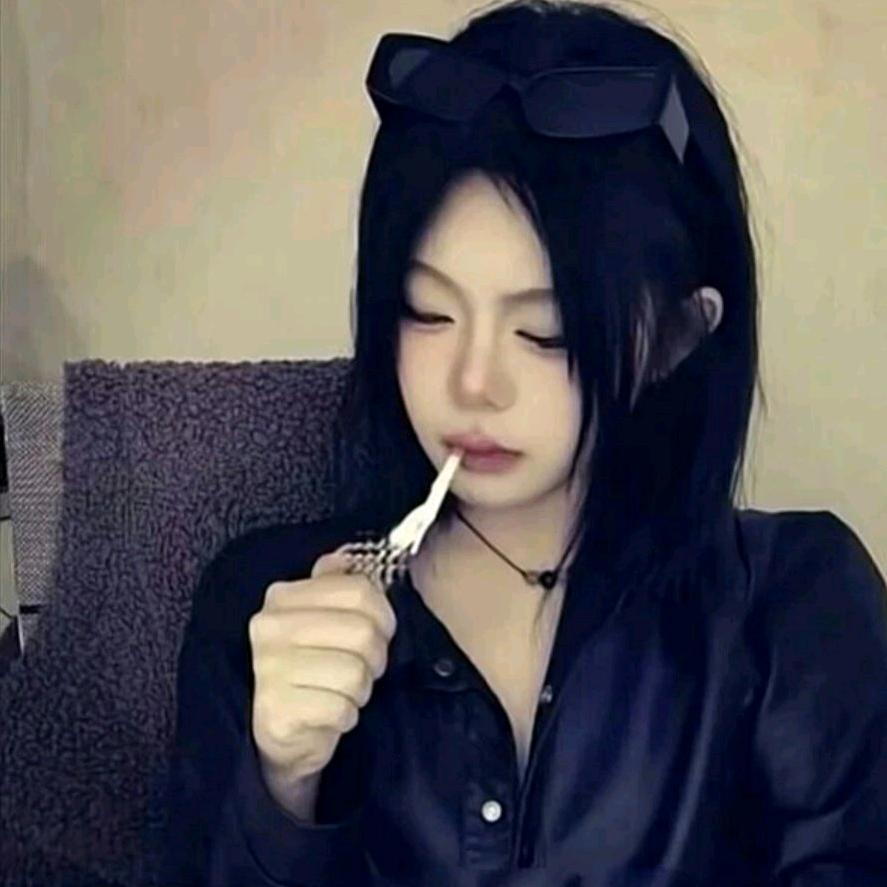 🥀执笔💞写忧伤💔