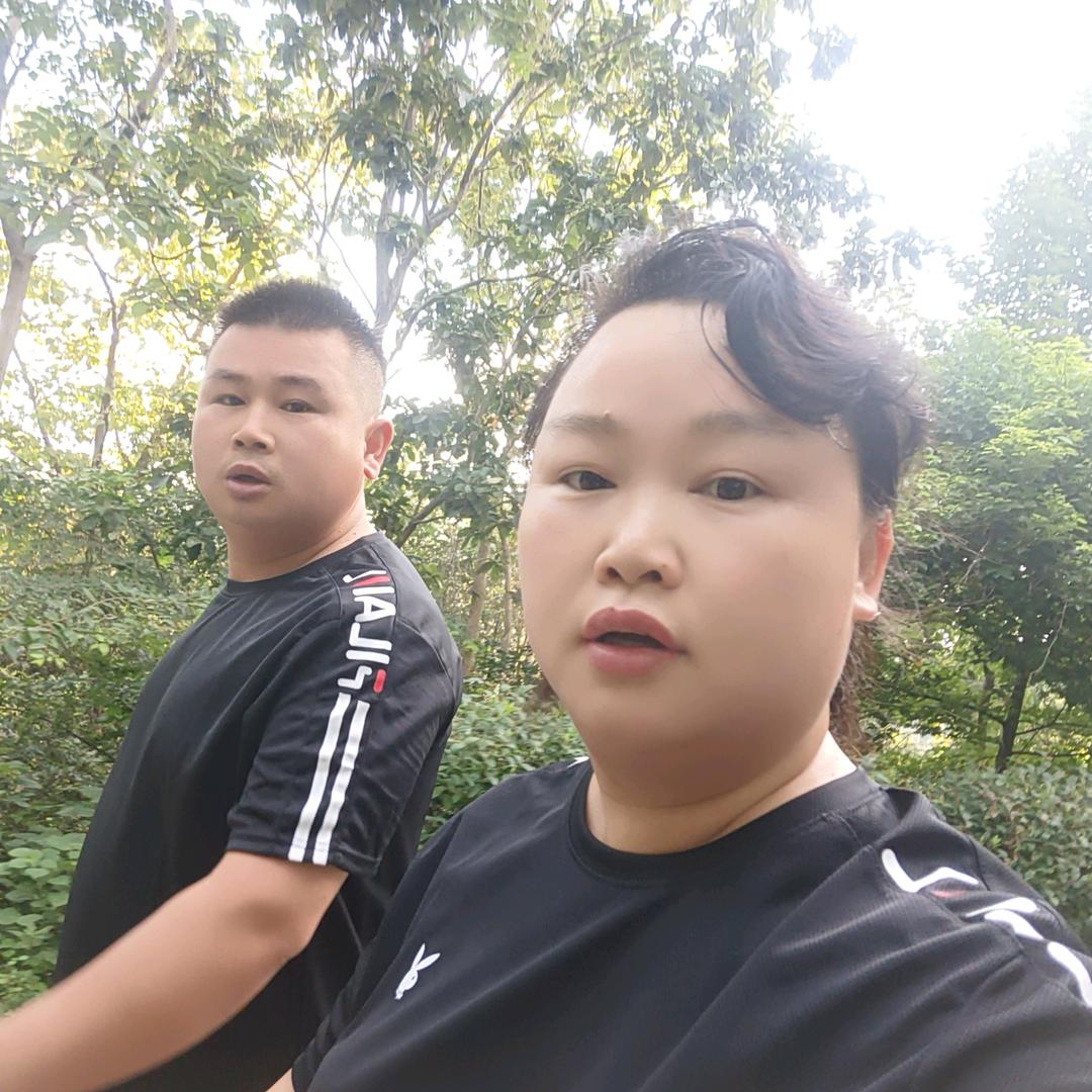 咸宁盛世加洪餐桌麻将机超市小黄