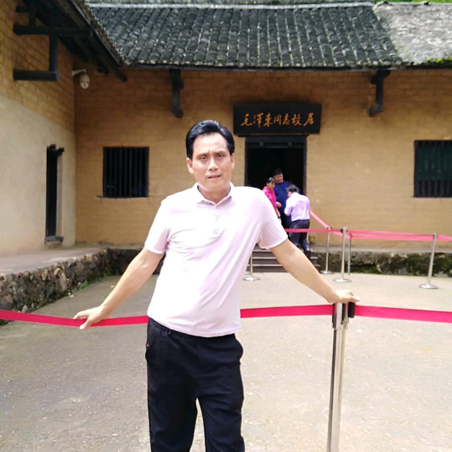 长江边的橙子哥