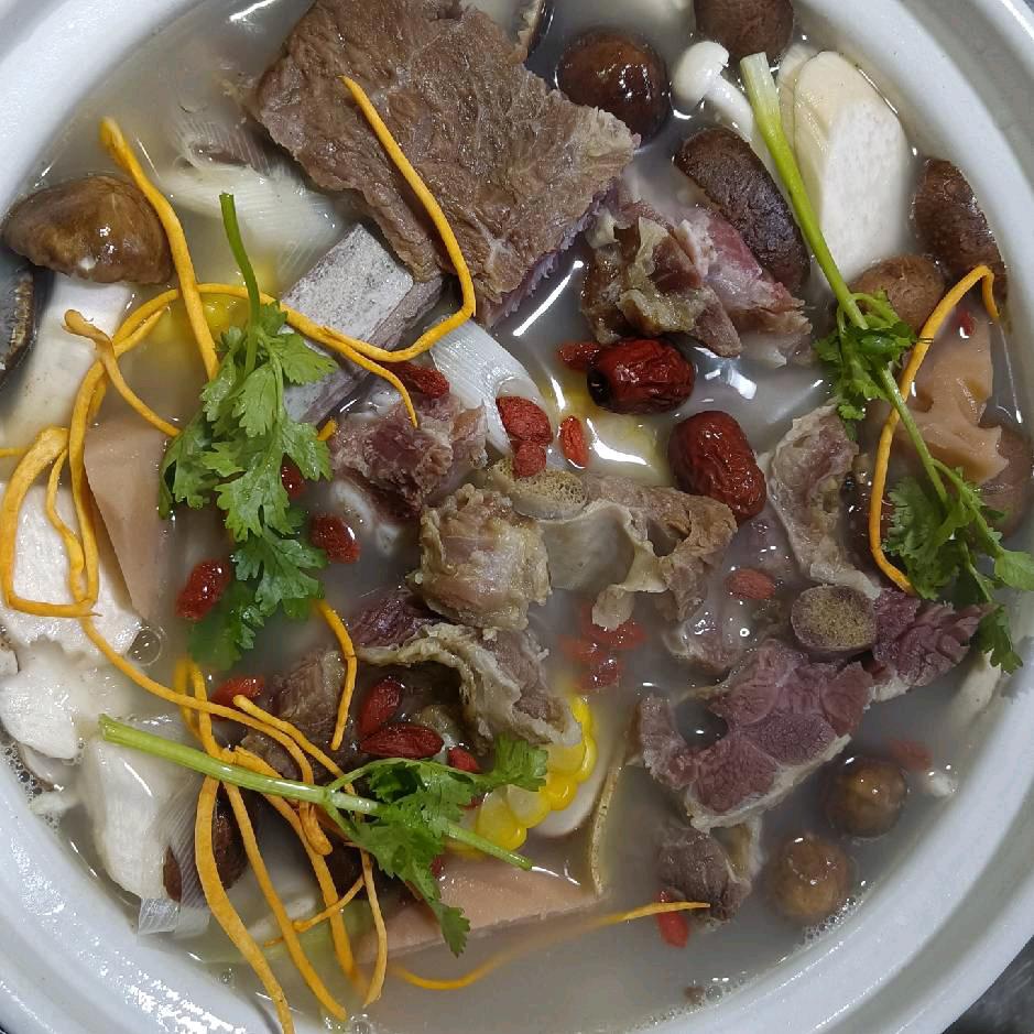富顺砂锅荤豆花  丽江腊排骨汤锅
