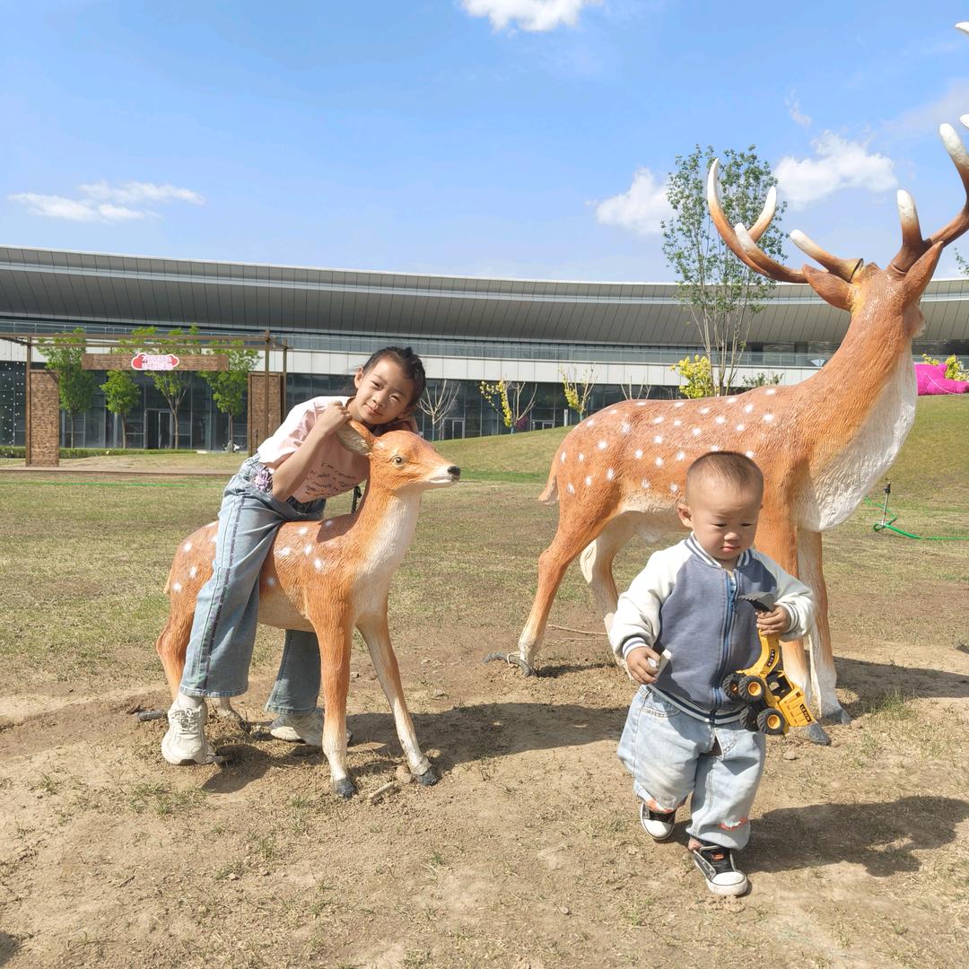 ฅ( ˃̶˙ω˙˂̶ ฅ)拍拍我