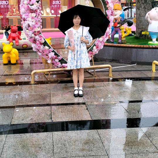 叶馨
