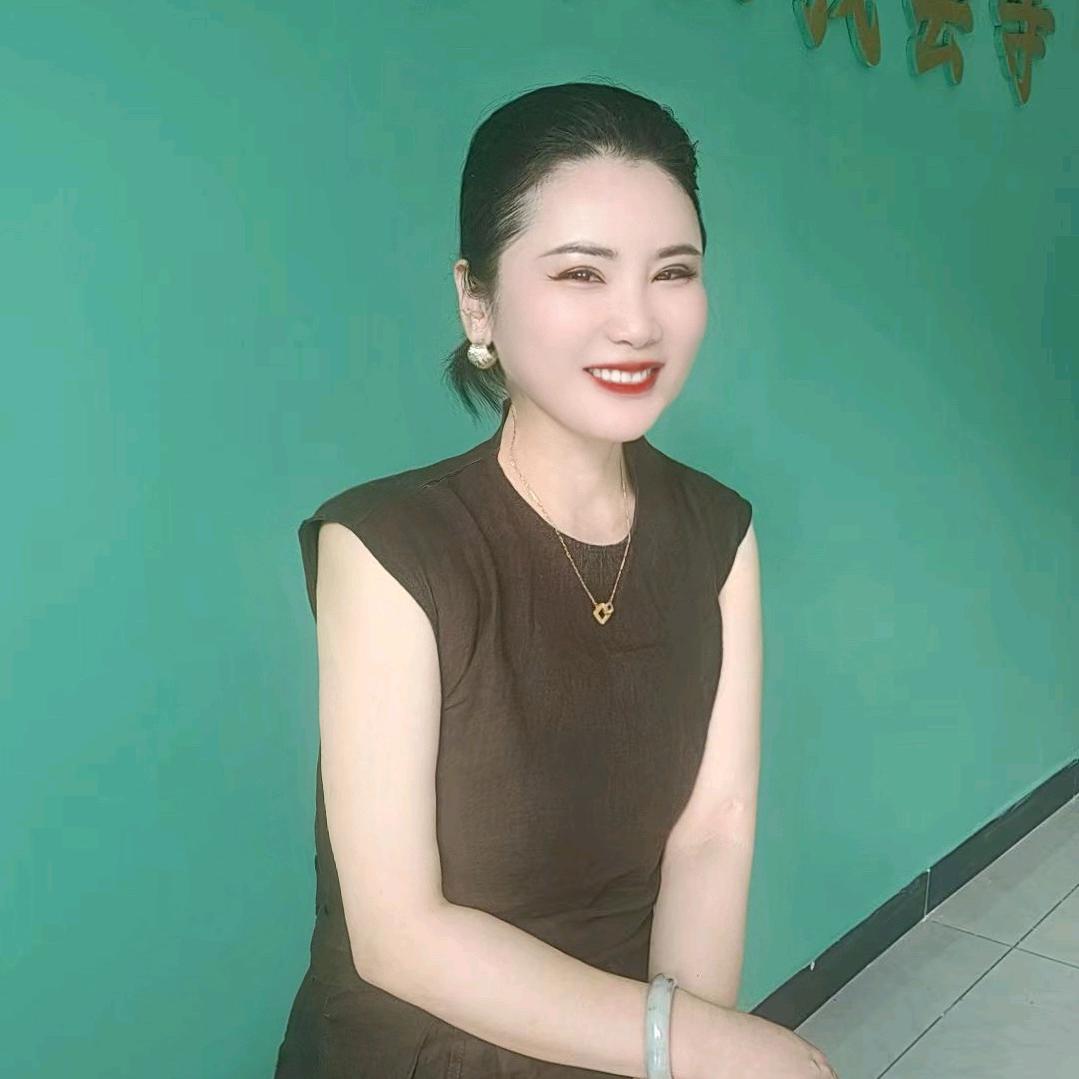 自＇信＇姐