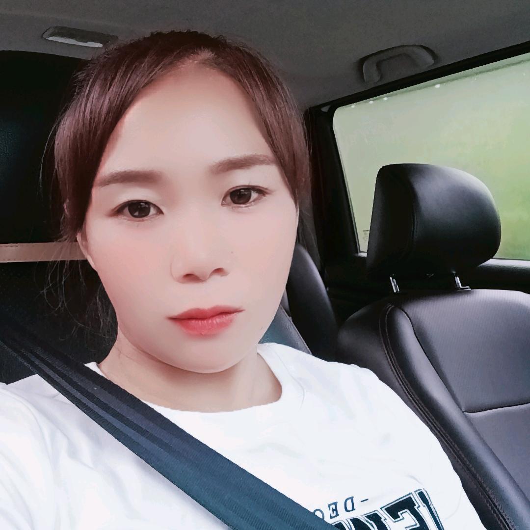 竹马之友卫生巾批发小吴：方丽欣超森