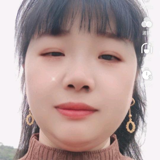 @我姓周却不能事事顾周全