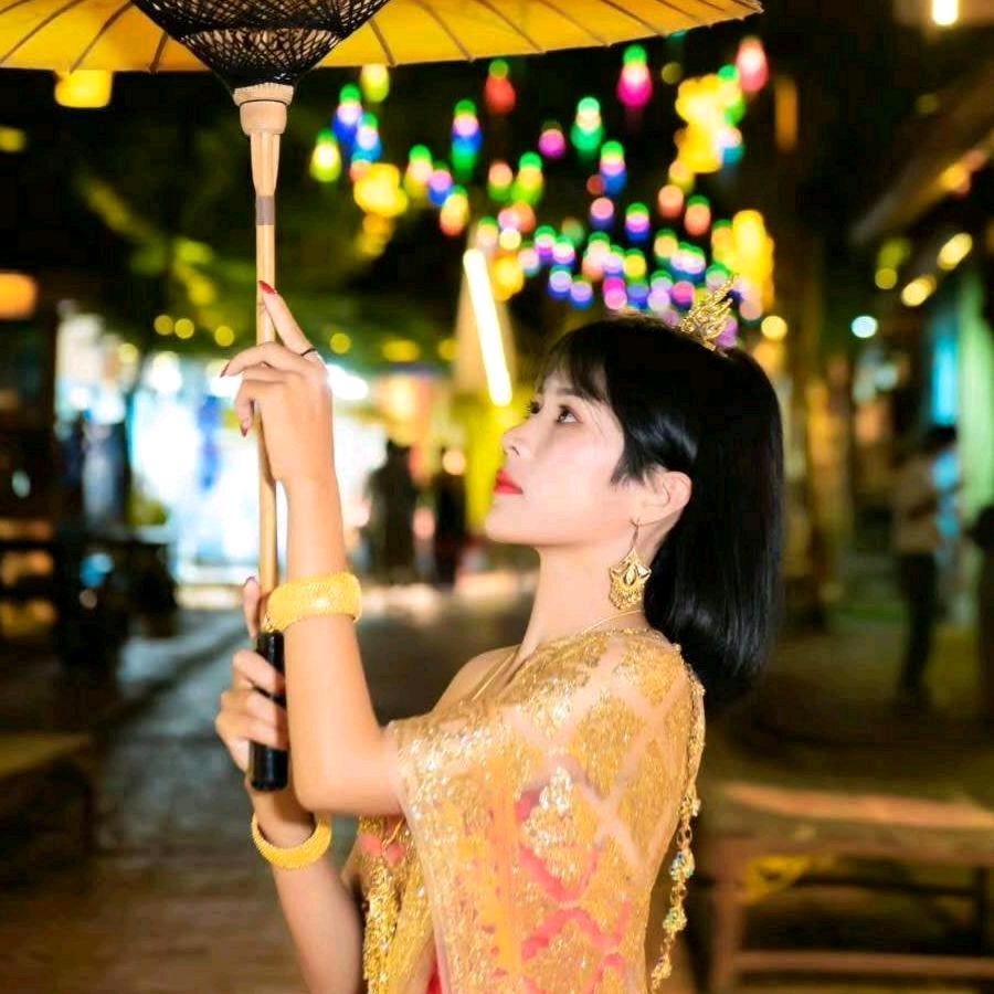 阿芳，小黄牛肉铺