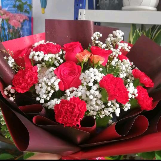 愿得一人心，白首不相离