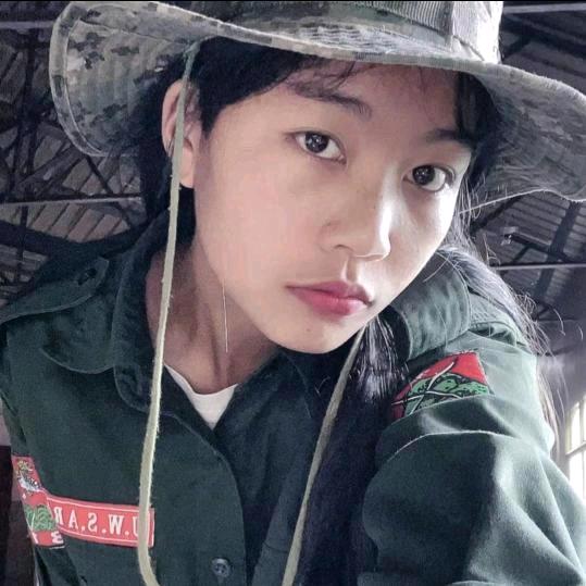 𝑯𝒆𝒓𝒓𝒚𝑪𝒂𝒓®🅥