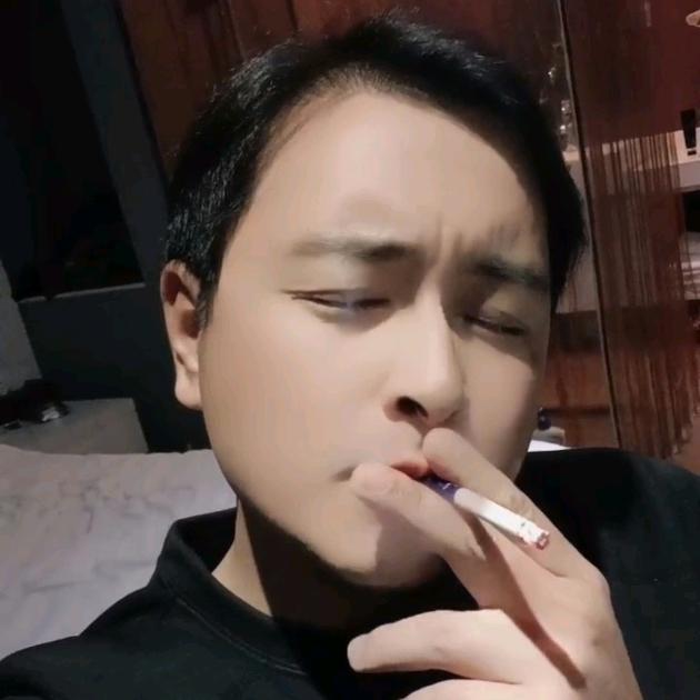 咫尺天涯