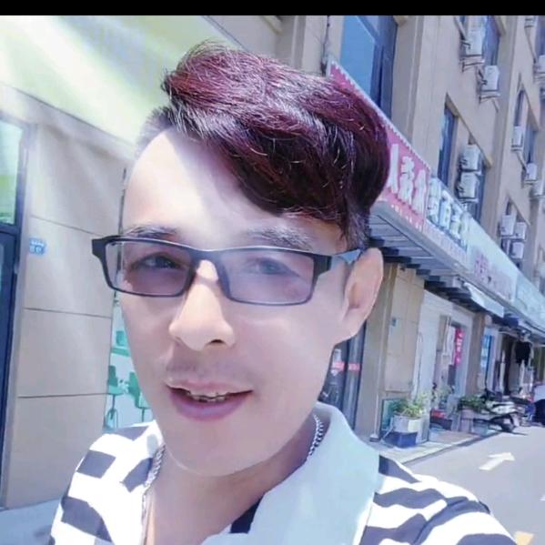 黑哥，专业电梯检测
