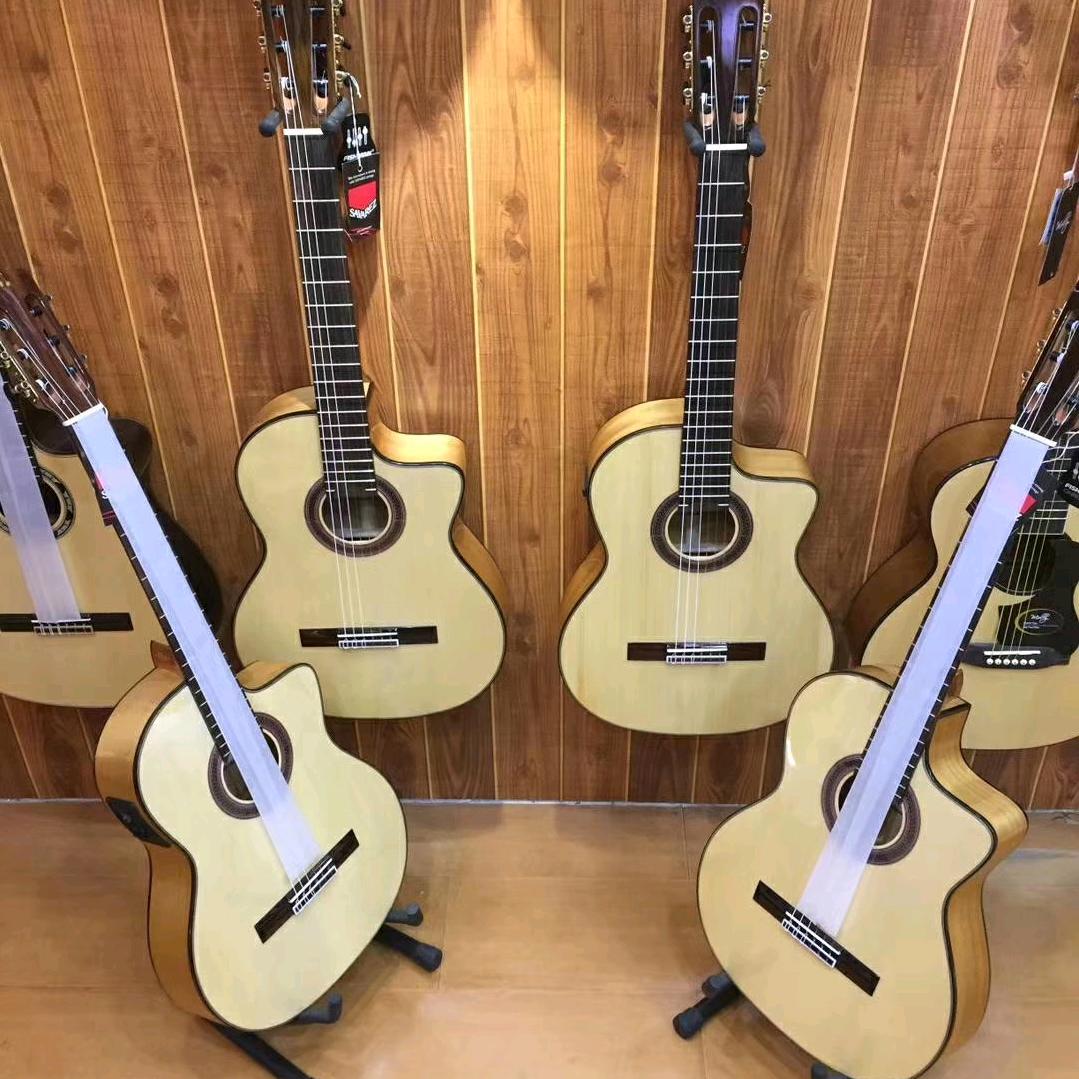 🎸艾尼江🎸