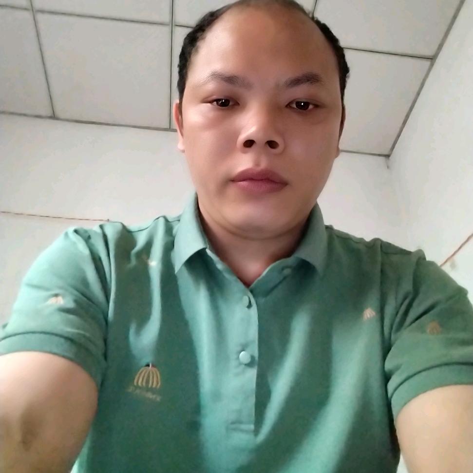 小覃，