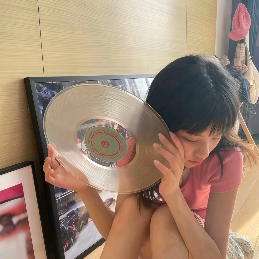 月.