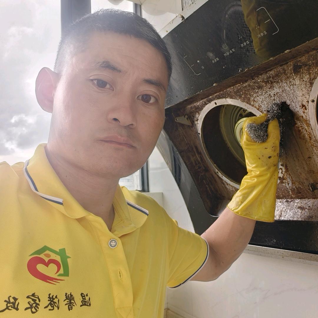 三衢家电、家居清洗、护理维修-郑师傅