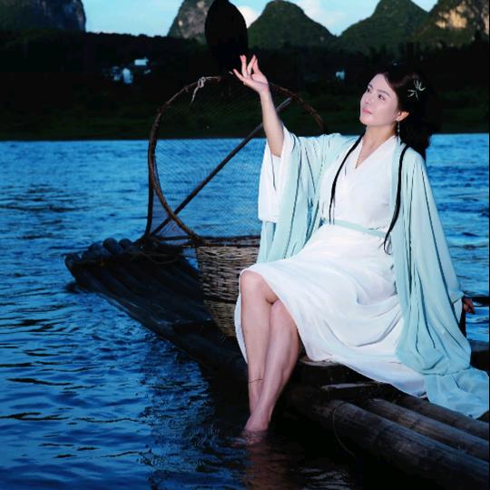 不一样的我