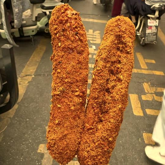 摆摊的周小姐（淀粉肠）