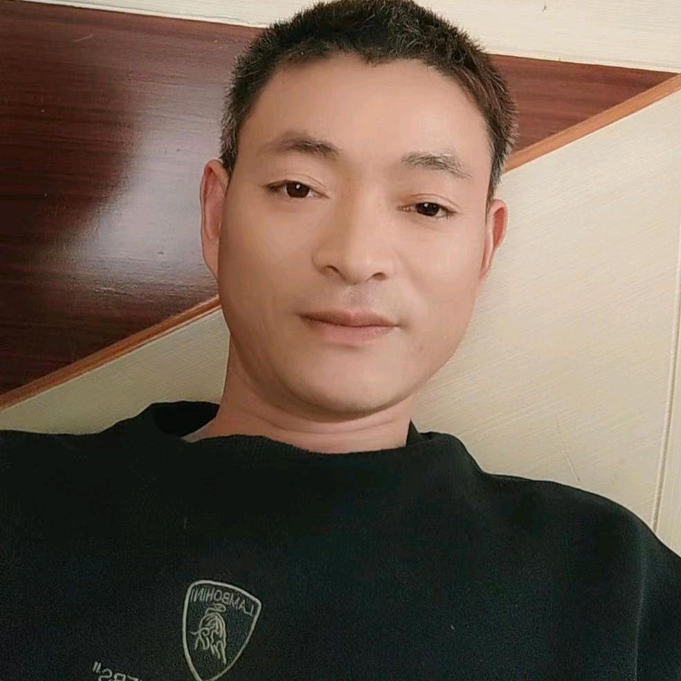 鄂Q，在云H。