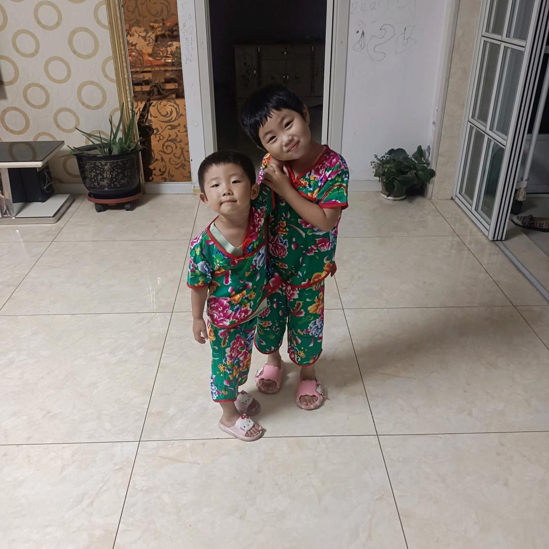 三个孩子的爸爸