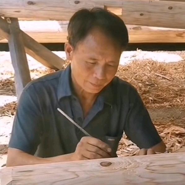 传统木榫卯结构建造者