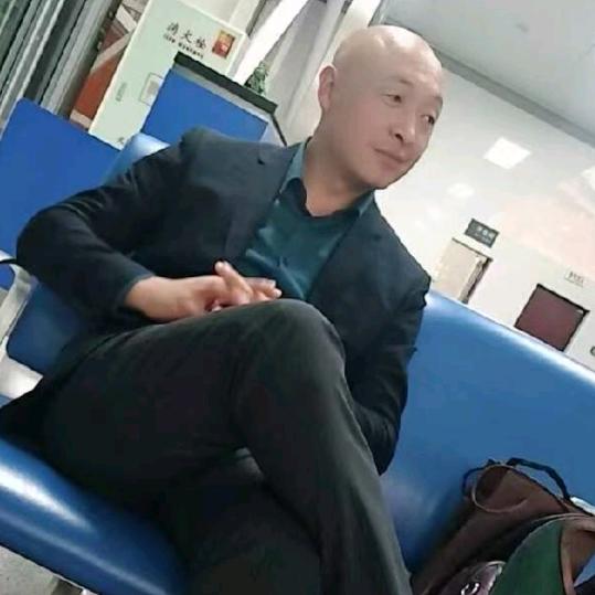 光头佬