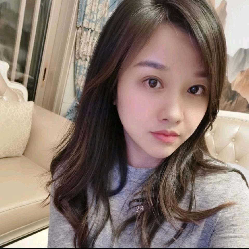 罗小曼