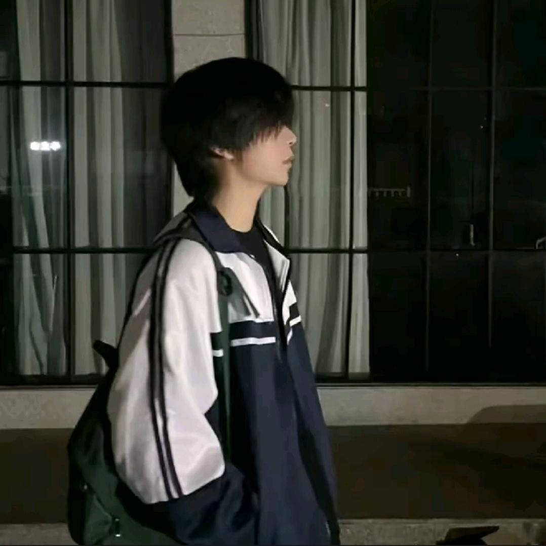 叶小