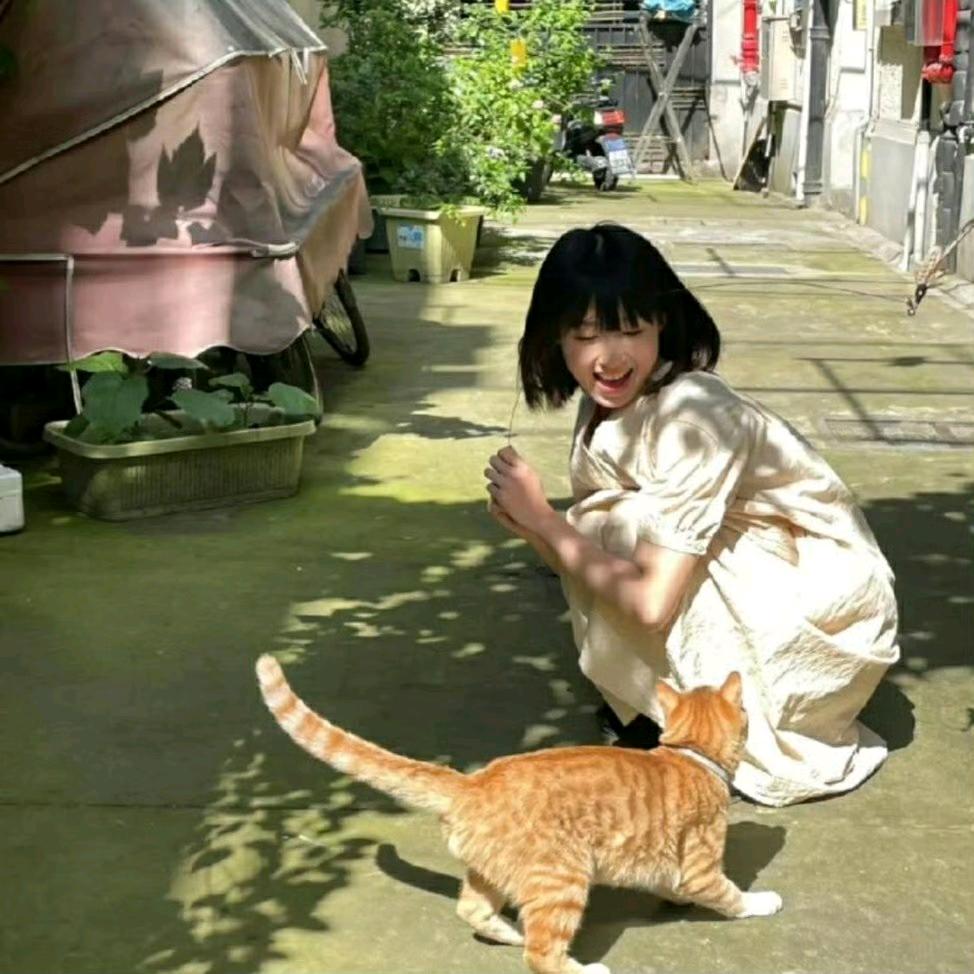 宇宙超级无敌闪光霹雳旋转爆炸美少女