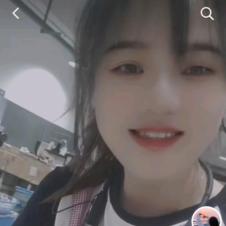 @莉莉
