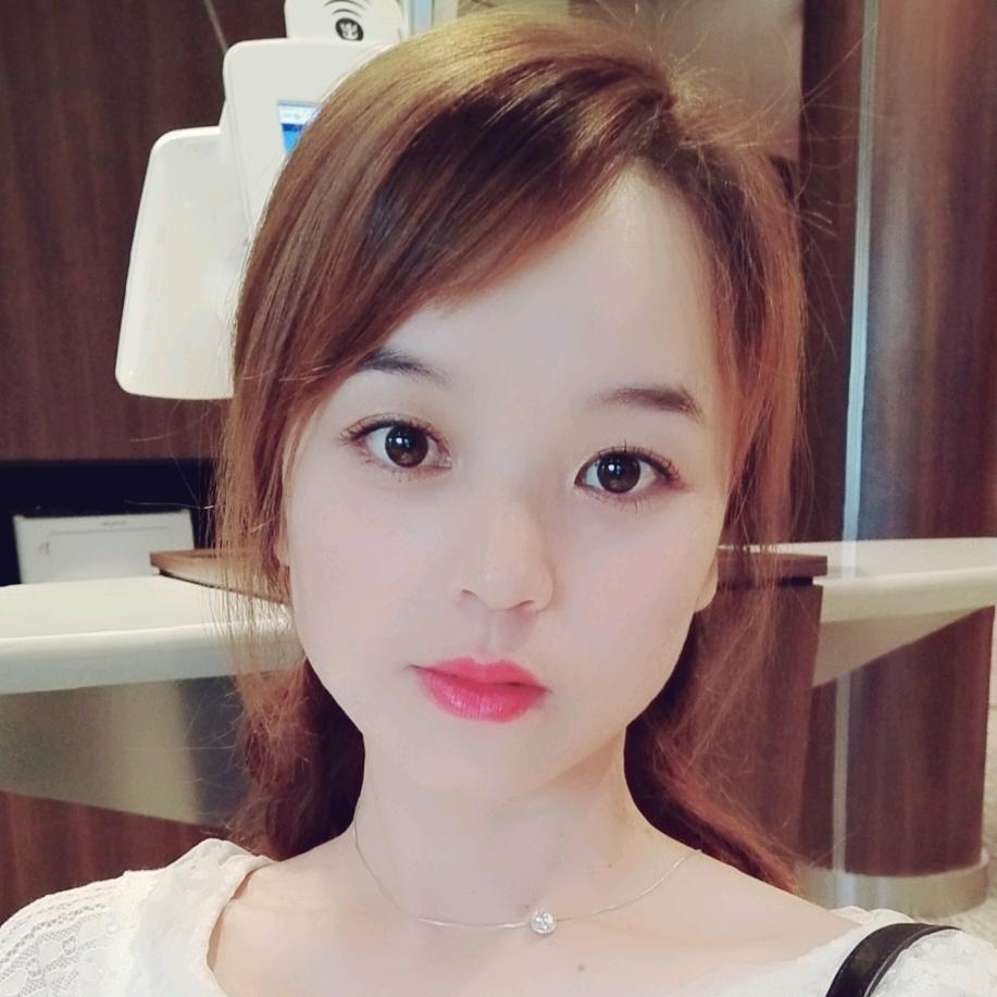 我是容容