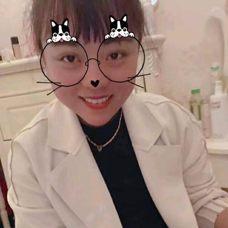 小可爱(๑• . •๑)