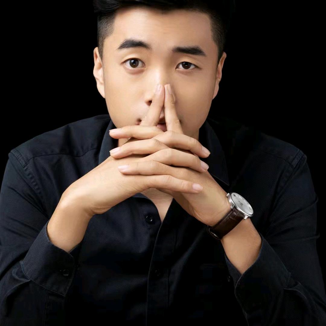 嘚嘚嘚的老司机