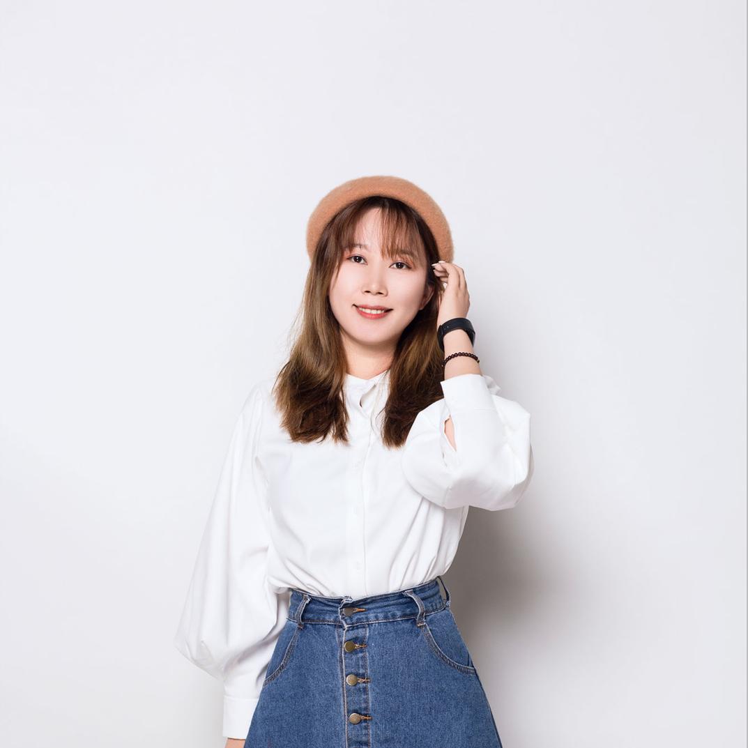 爱搓指甲的Cecilia