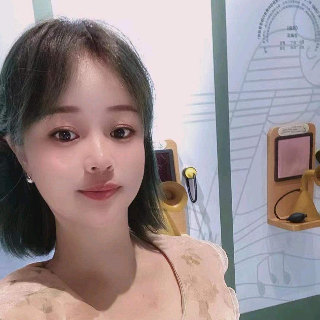 妮妮😻