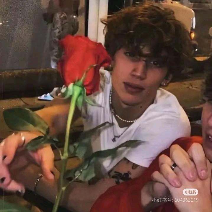 𝓜𝓡𝓣𝓲𝓳𝓴𝓵 𝓹🎒