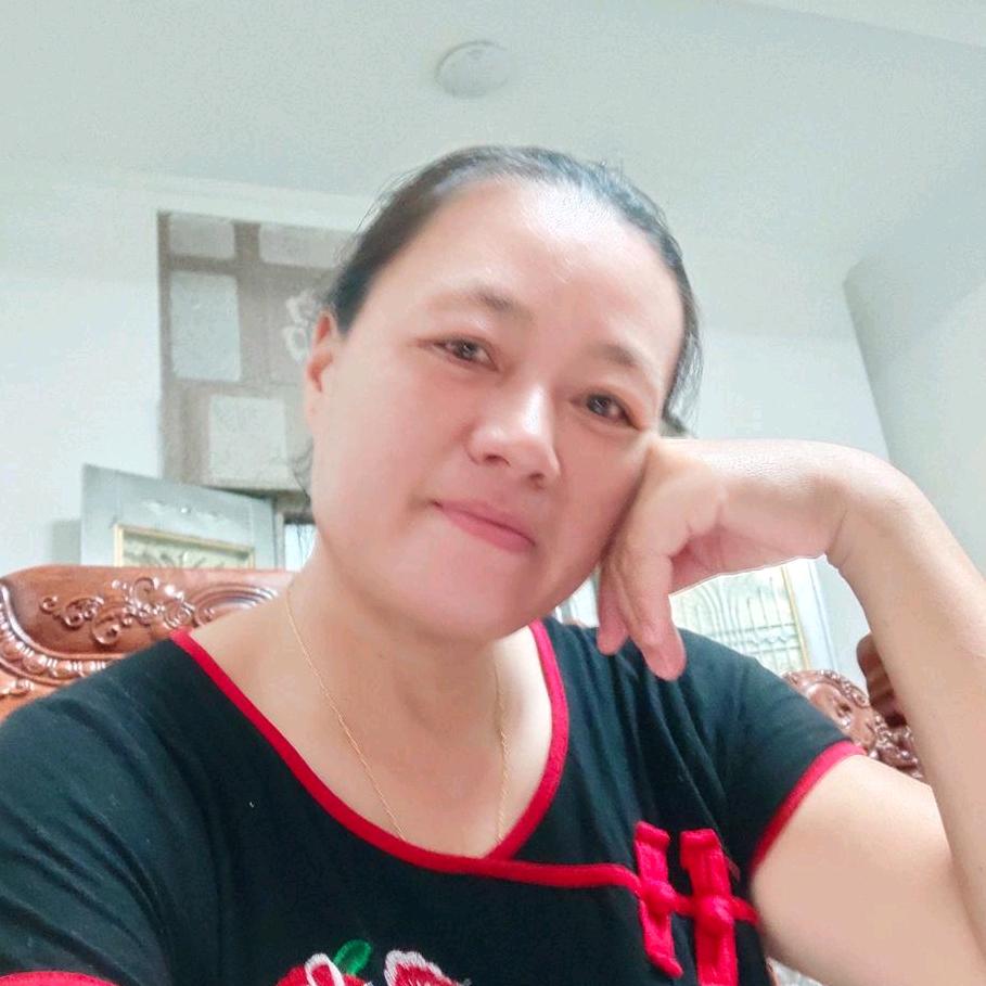 瑛姐爱唱歌跳舞（晚上七点半左右）首播