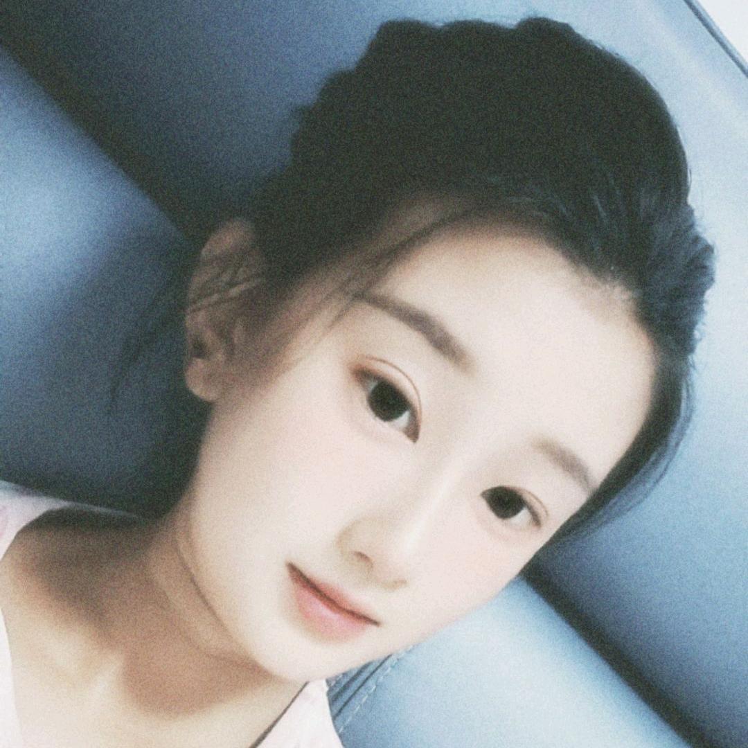 烤牌姑娘