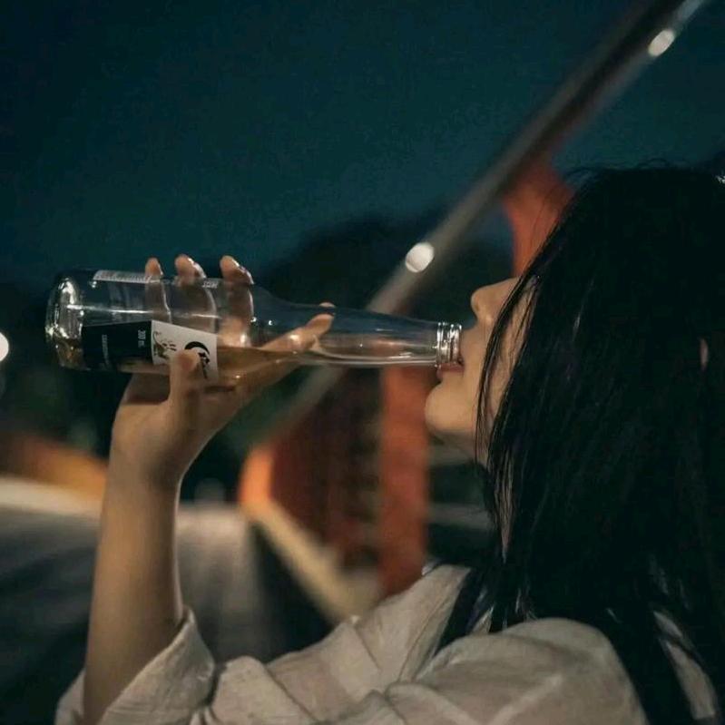 爱笑的李子