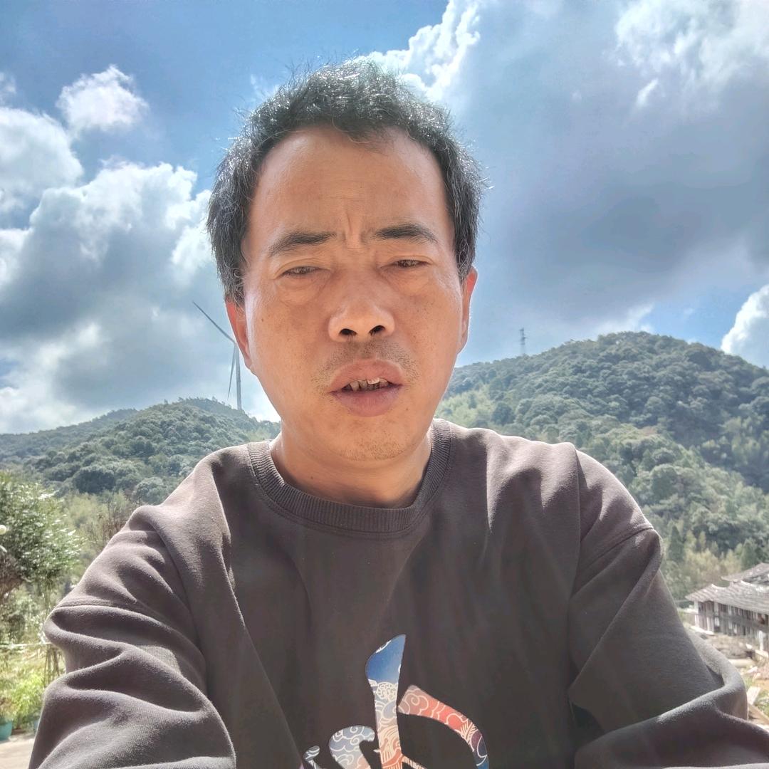 邱家族