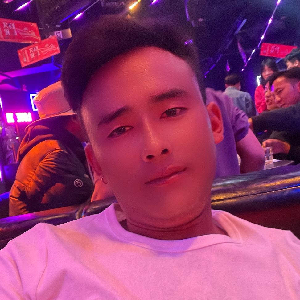 爷嘴角欠吻