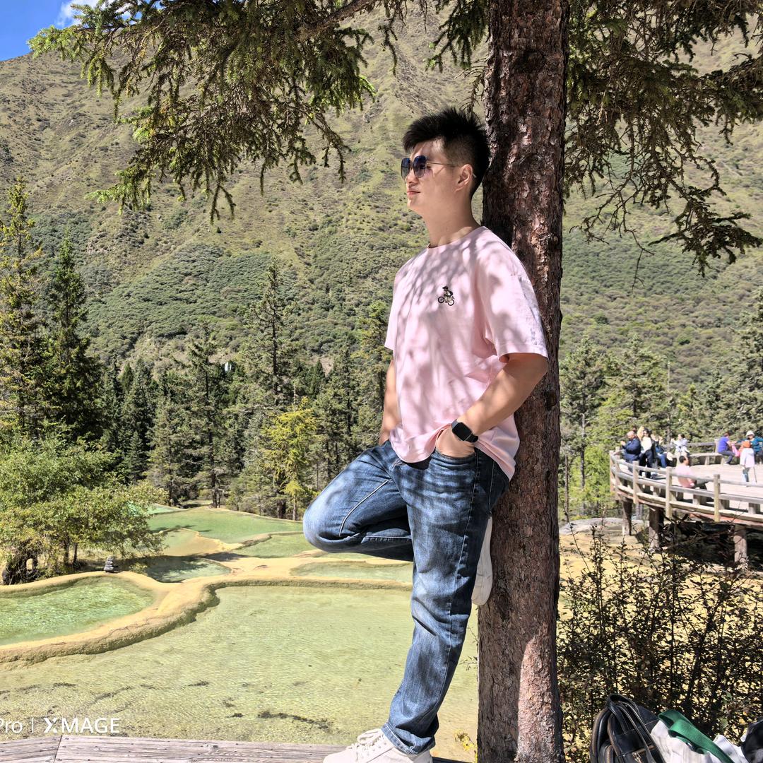 大哥有点骚